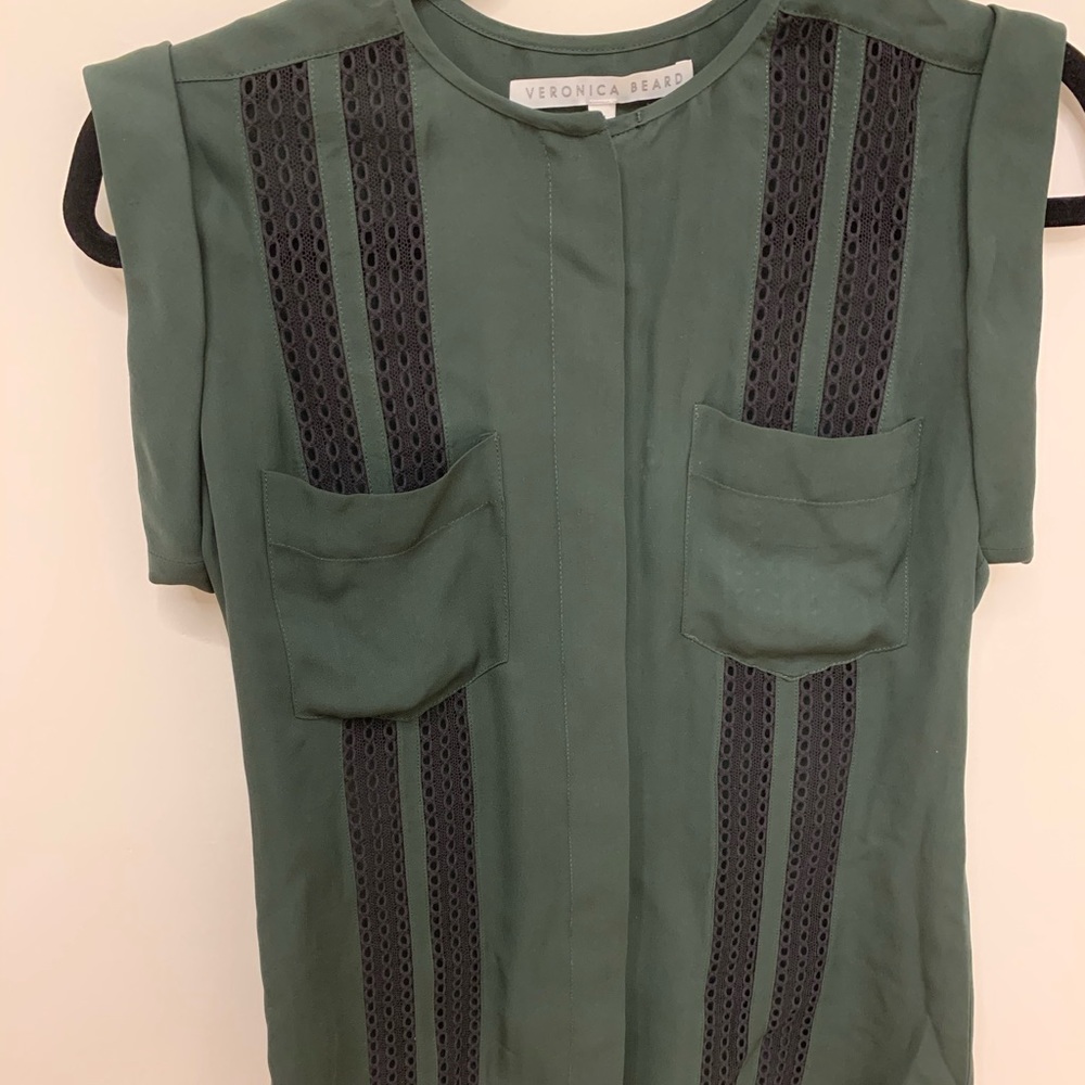 Charming Veronica Beard Silk Blouse